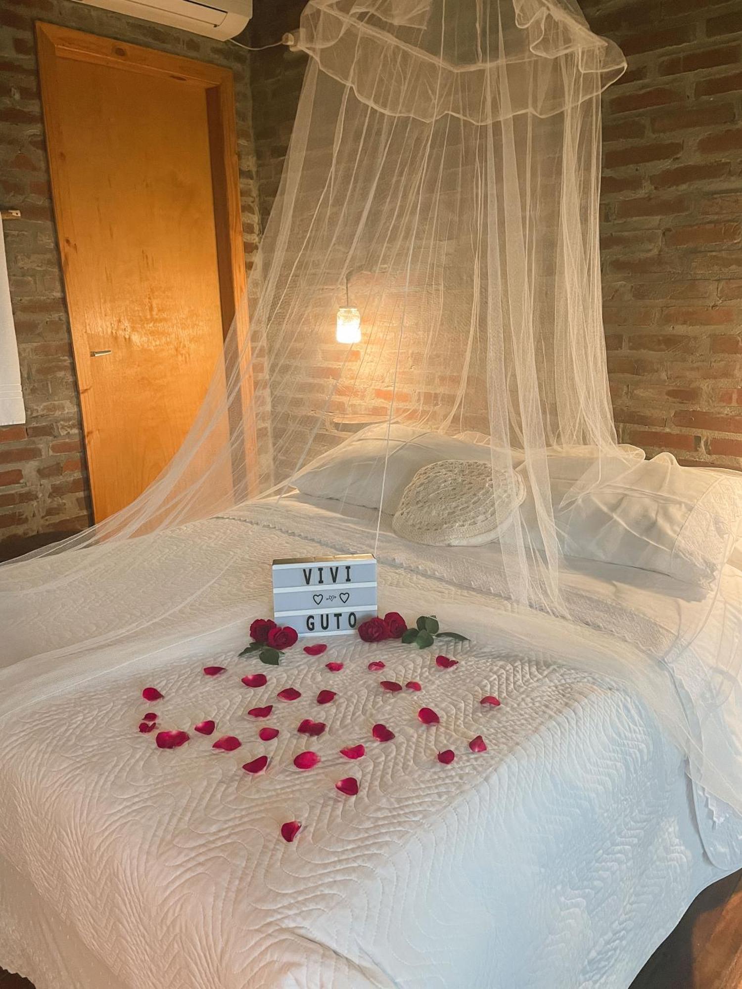 Pousada Romantica - Sitio Buraco Fundo Vale Verde  외부 사진